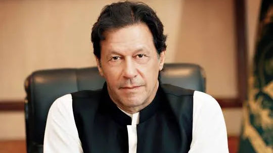 Pakistan PM Imran Khan, wife Bushra Bibi test positive for COVID-19
