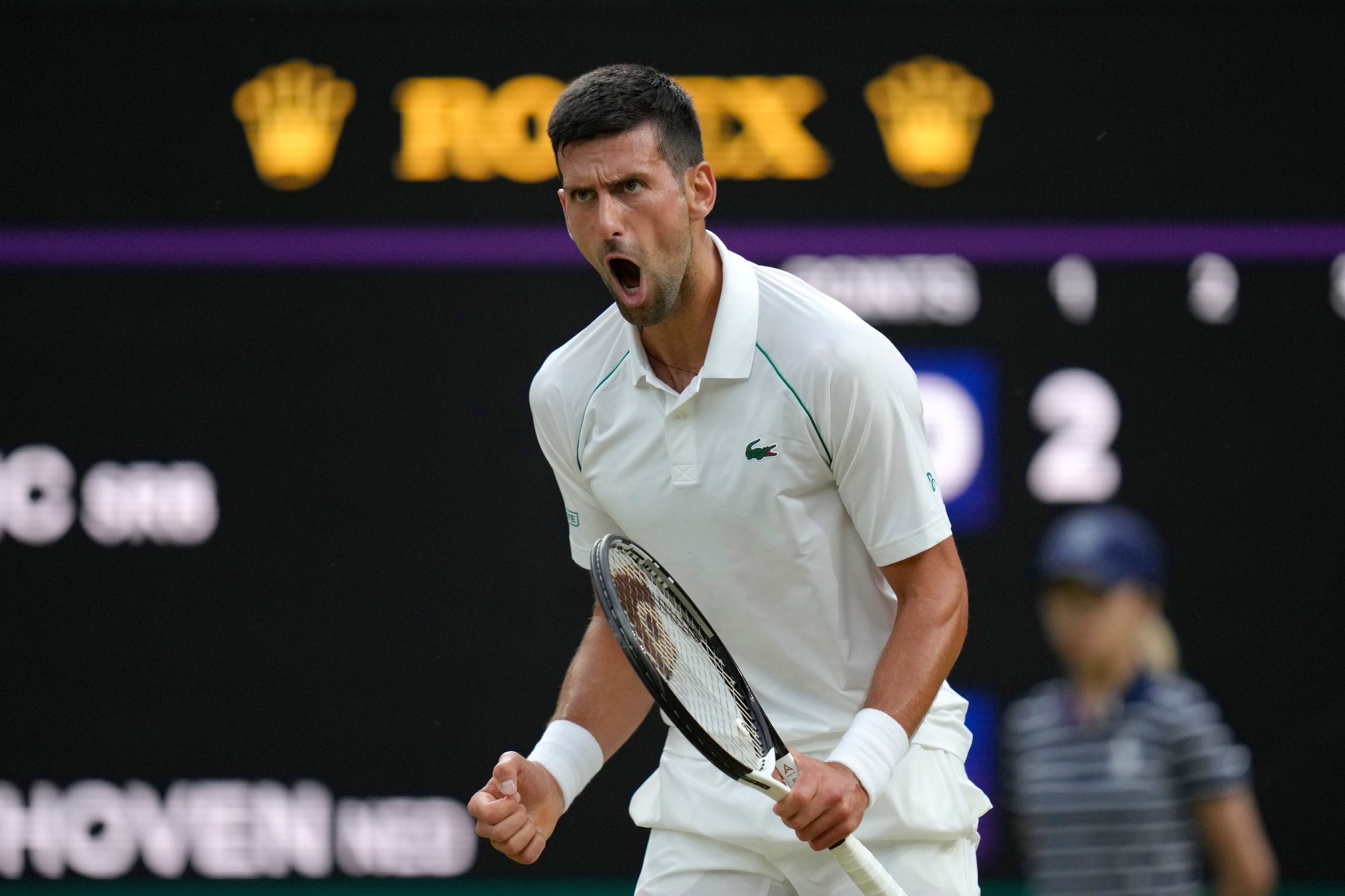 Watch: Novak Djokovic gets booed after blowing kisses at partisan Wimbledon crowd