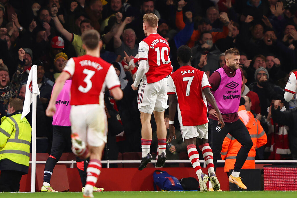 Premier League: Arsenal keep captaincy tumult off-field, beat 10-man West Ham