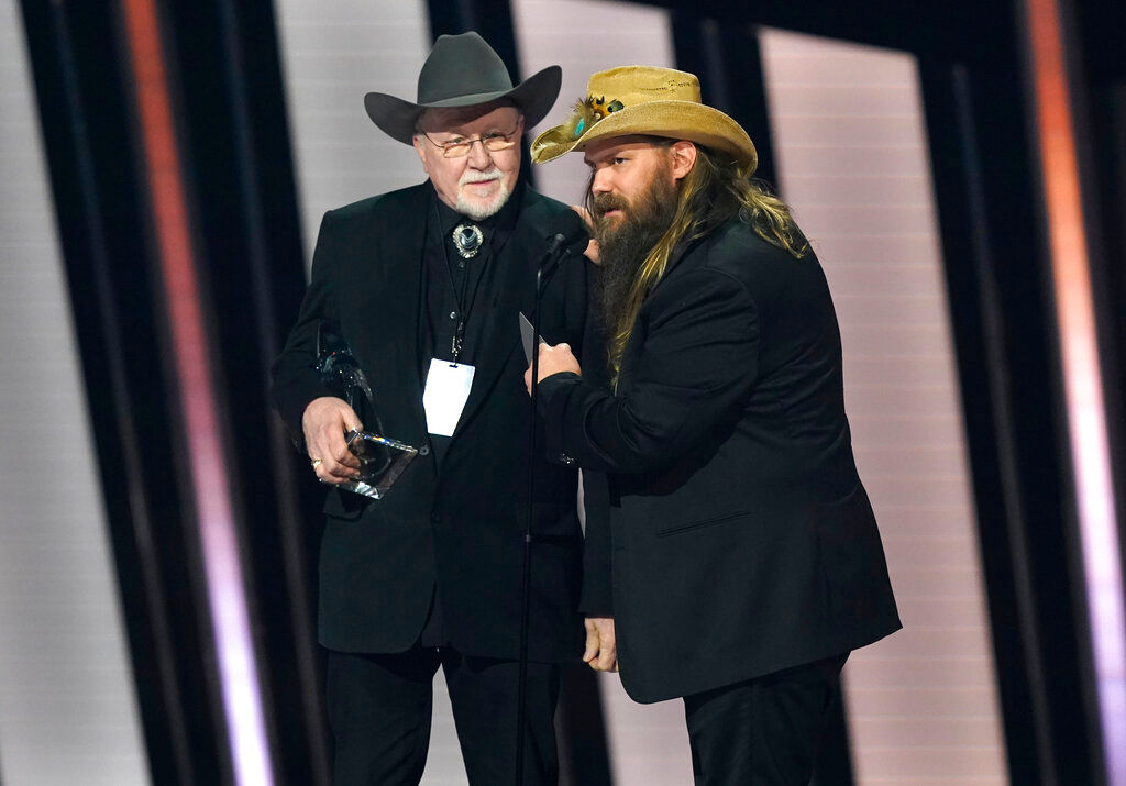 Chris Stapleton opens Country Music Association Awards with song of the year win