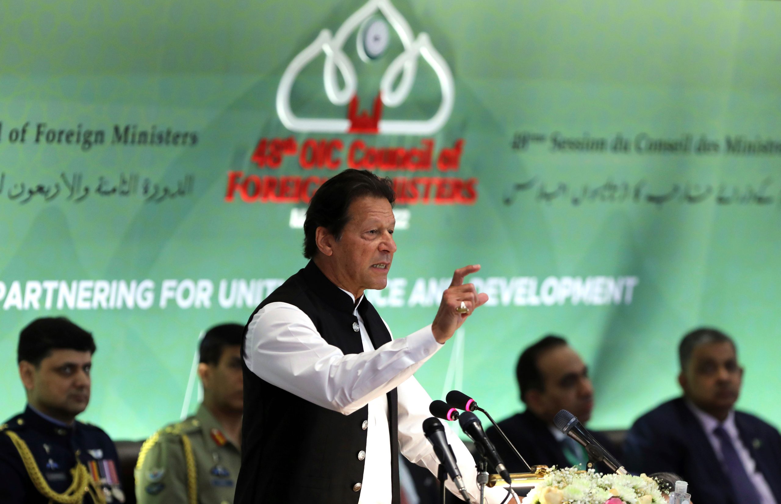 PM Imran Khan’s ‘surprise’ leaves Pakistan legislature divided