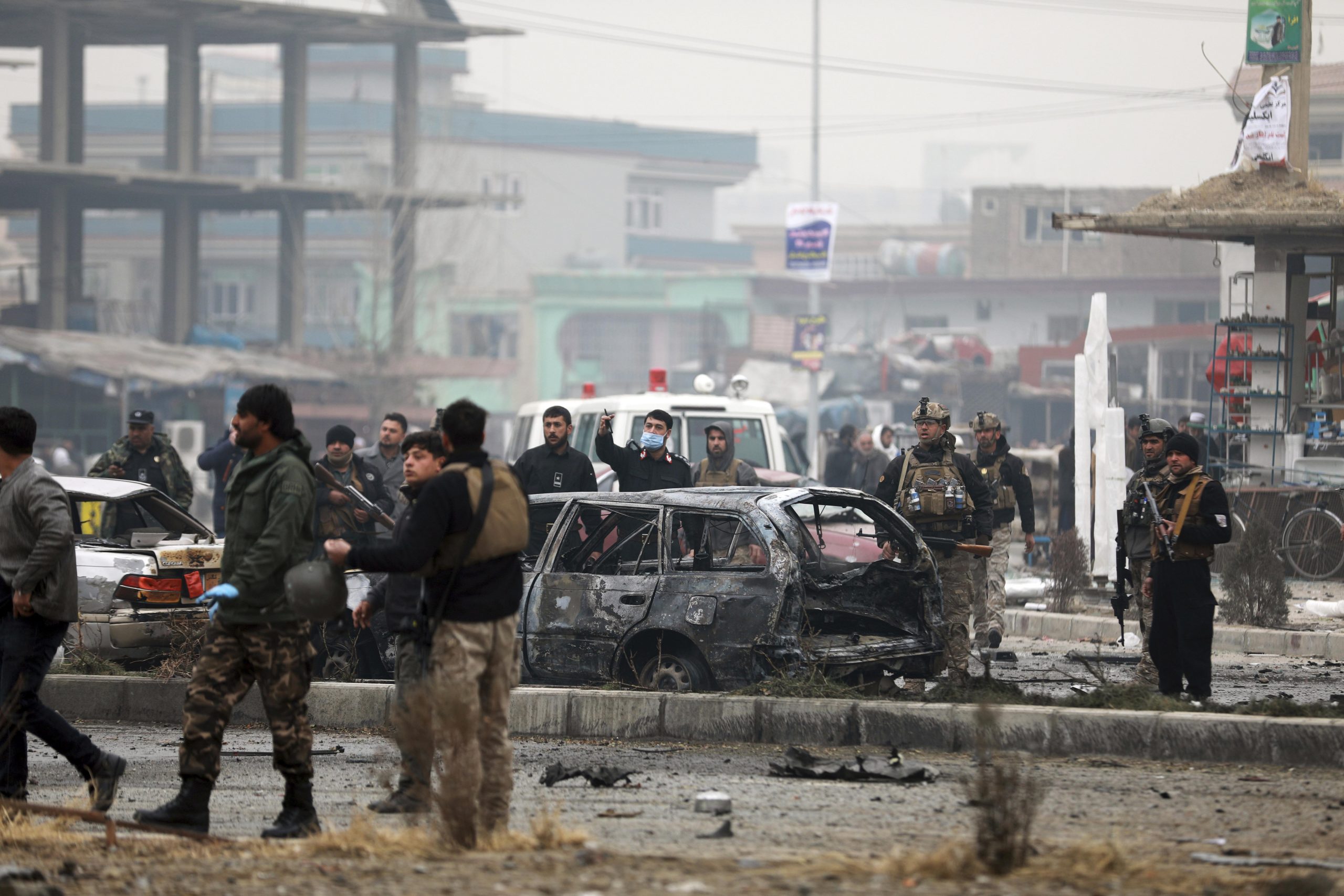 Afghan peace talks resume as bloodshed continues