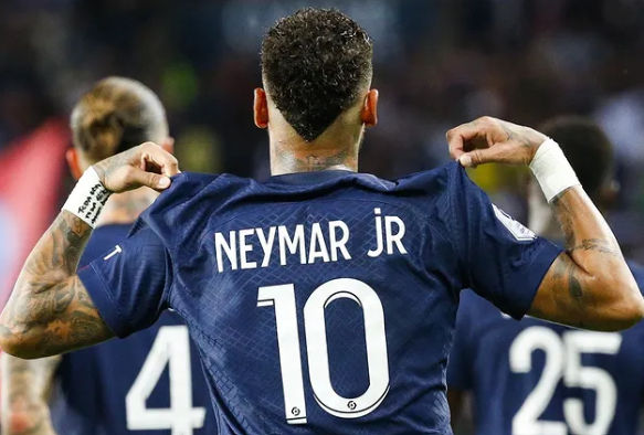 Neymar emulates Stephen Curry’s celebration as PSG thrash Montpellier 5-2