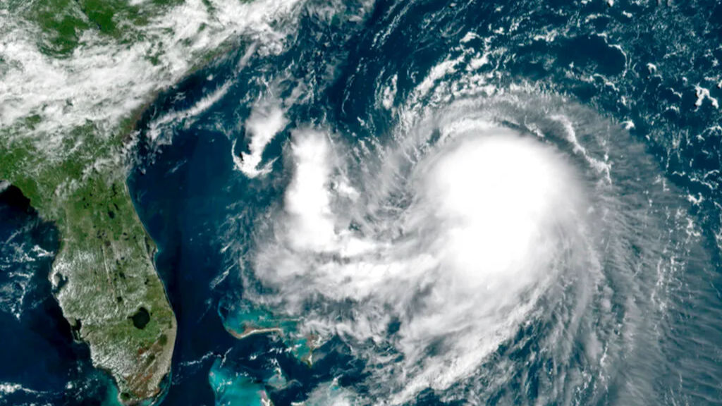 Hurricane Henri heads towards Long Island in US north, evacuation orders issued