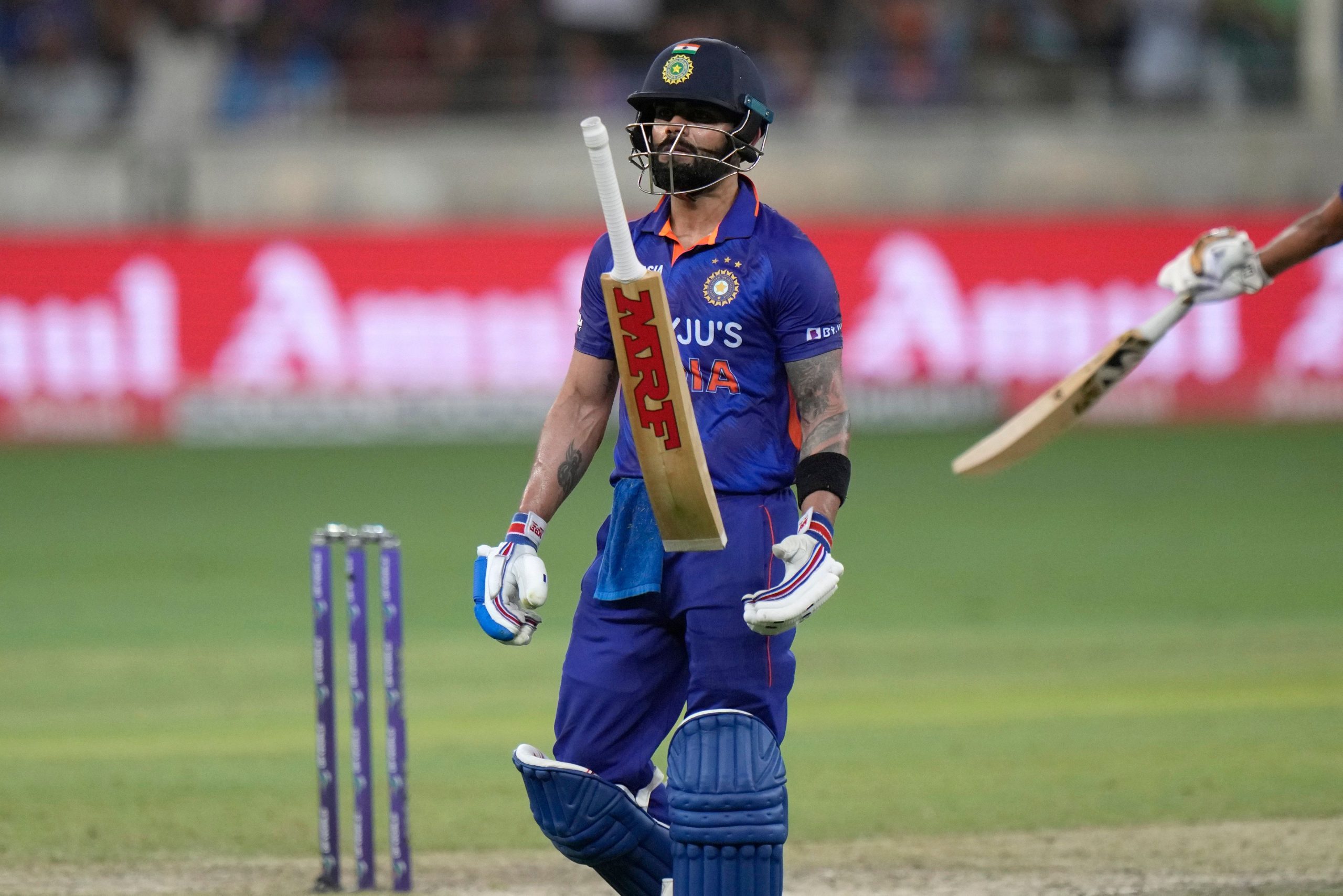 Watch: Virat Kohli kisses his badge after scoring 2nd 50 in Asia Cup 2022