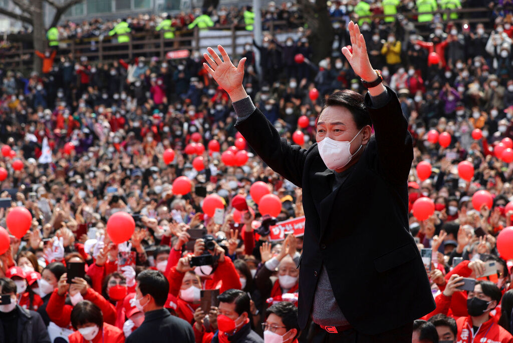 South Korea elects conservative ex-prosecutor Yoon Suk Yeol as president