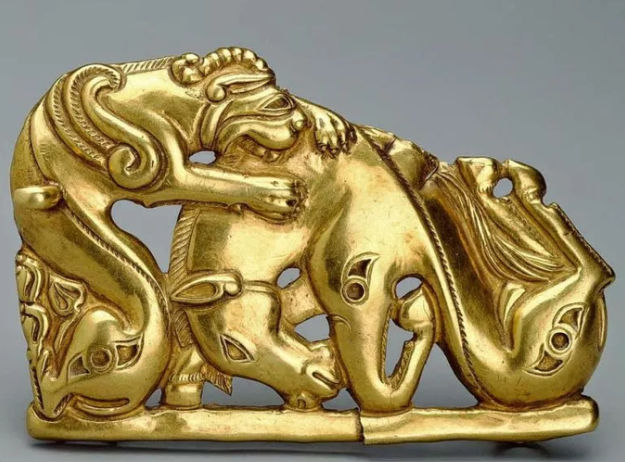 Ukraine accuses Russia of looting 2,300-year-old Scythian gold, artefacts