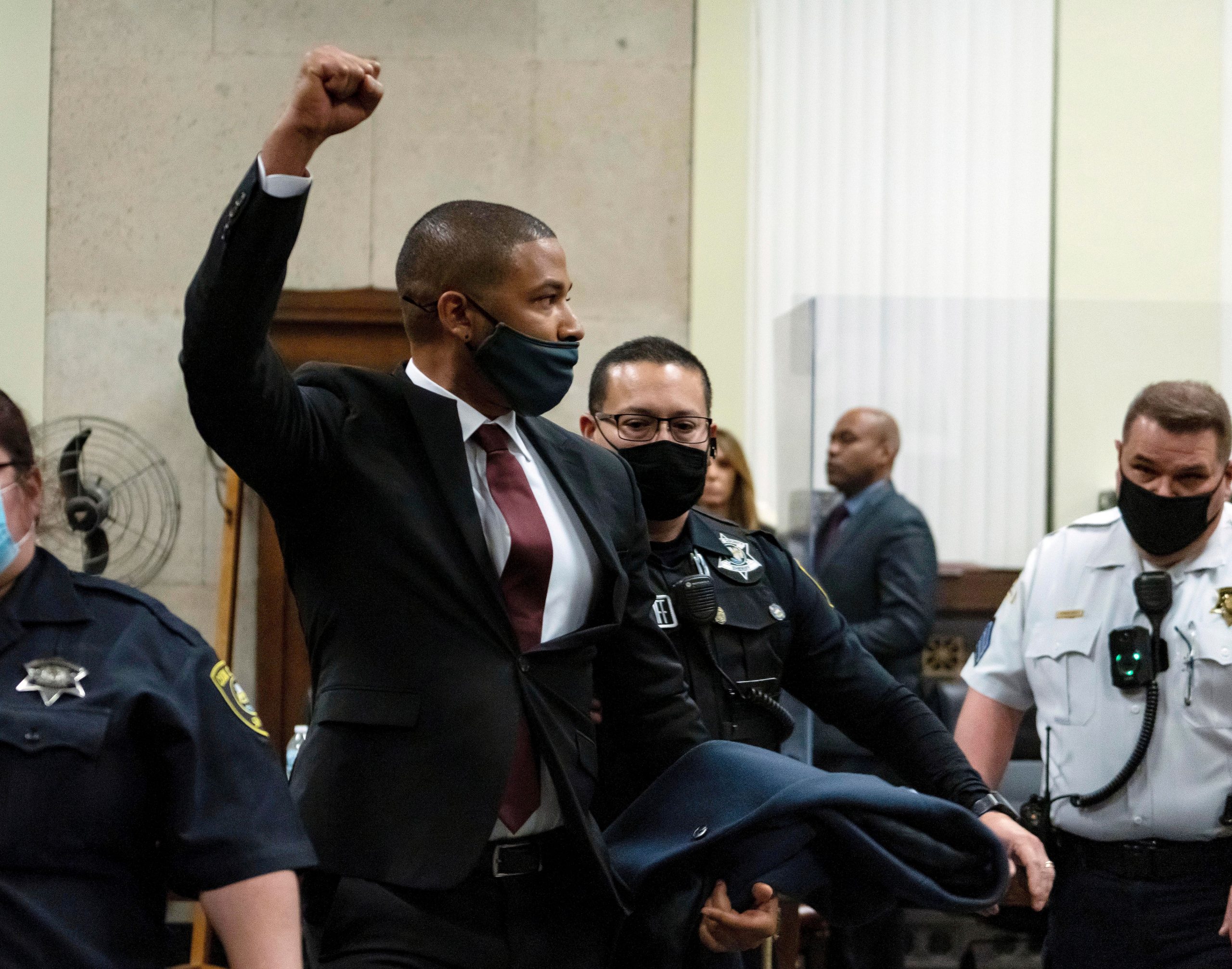 Court orders actor Jussie Smollett release from jail during appeal