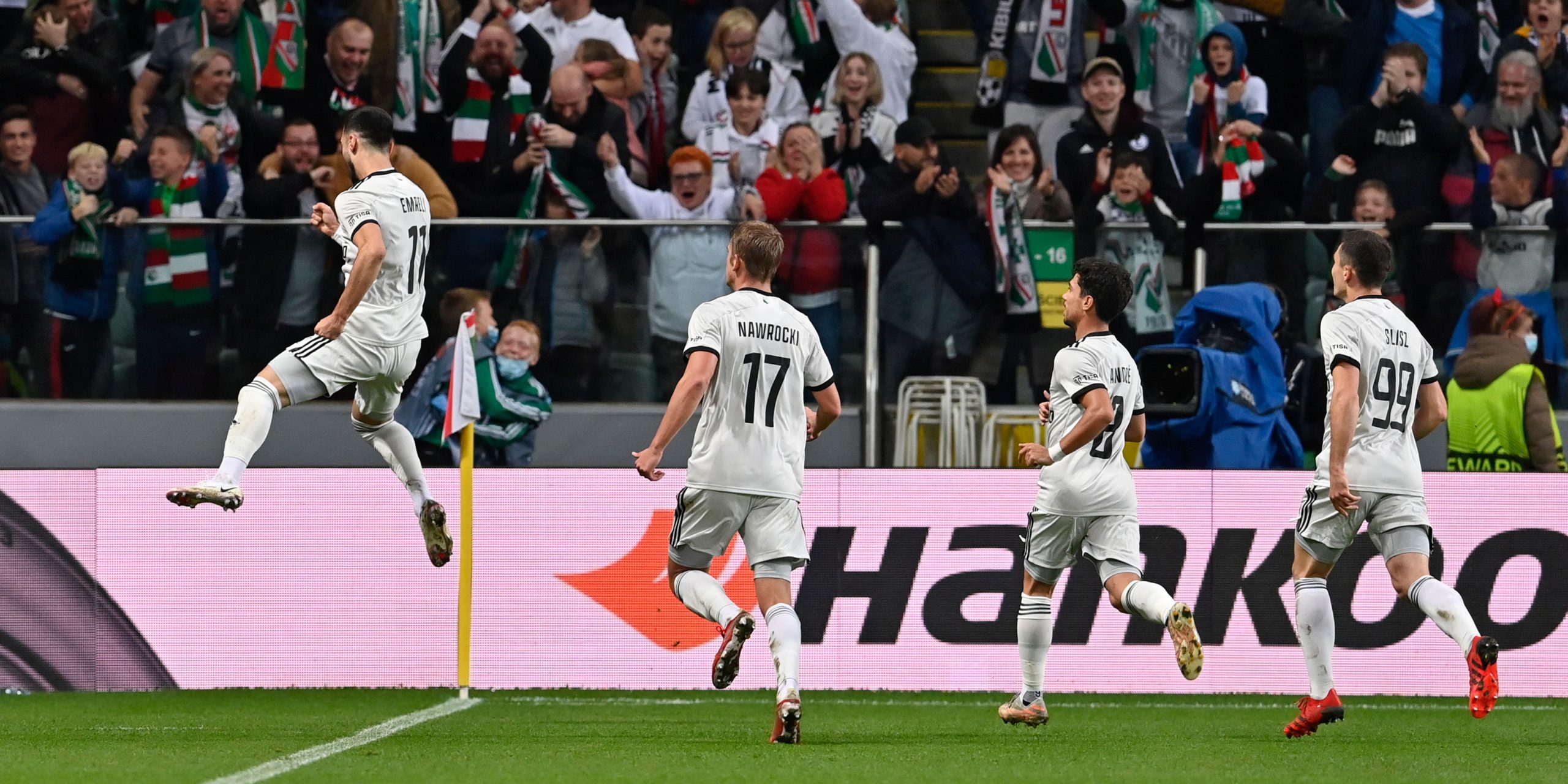 Europa League: Legia Warsaw pull off major upset against Leicester City