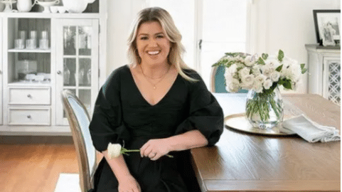 Kelly Clarkson has written 60 songs amid divorce from estranged husband