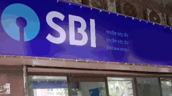Women’s panel issues notice to SBI over guidelines for ‘temporarily unfit’ pregnant women