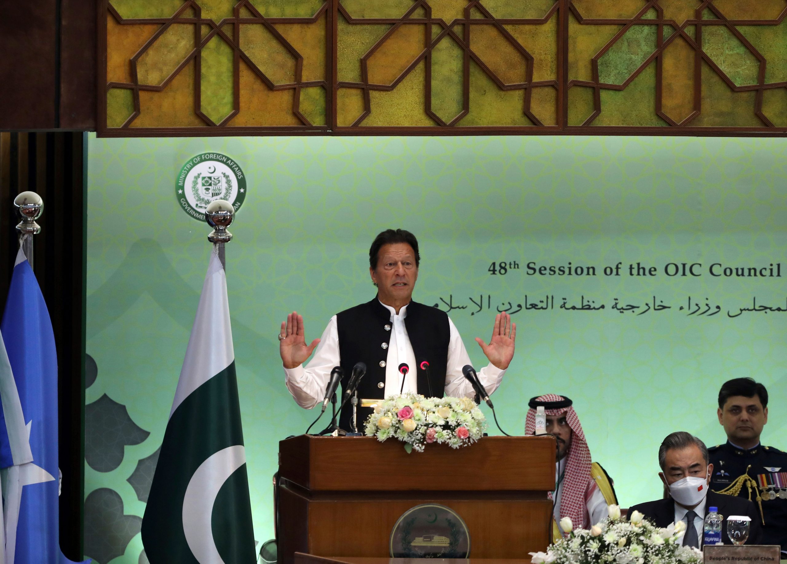 Pakistan’s Imran Khan asks for donations from overseas Pakistanis to topple new govt