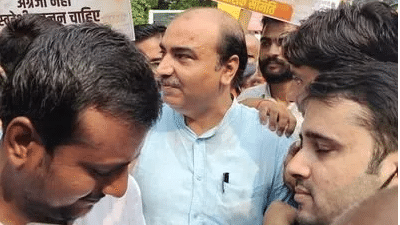 Ex-BJP spokesperson among 5 detained for raising communal slogans