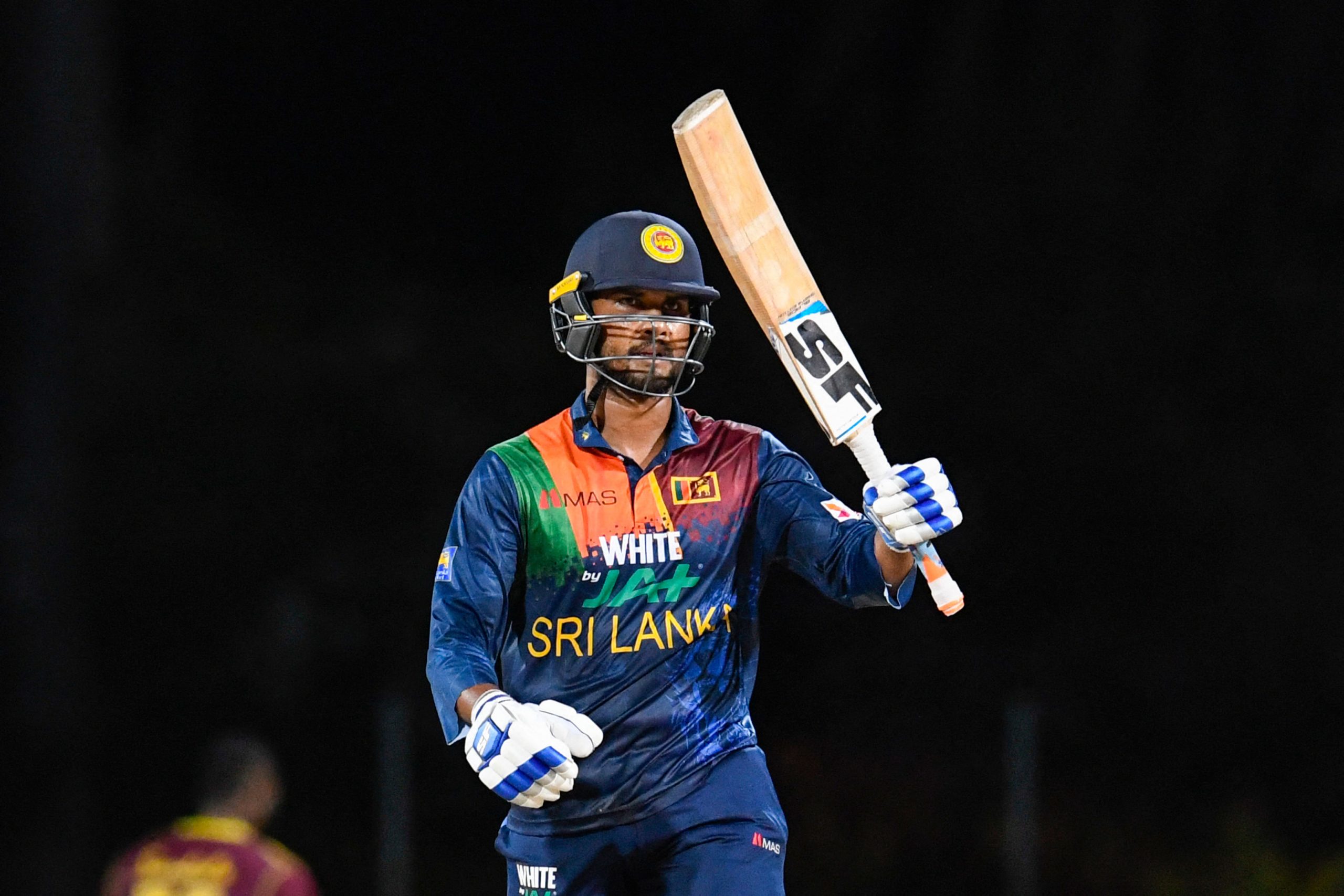 Third T20I: Dinesh Chandimal fifty guides Sri Lanka to a modest 131 against West Indies