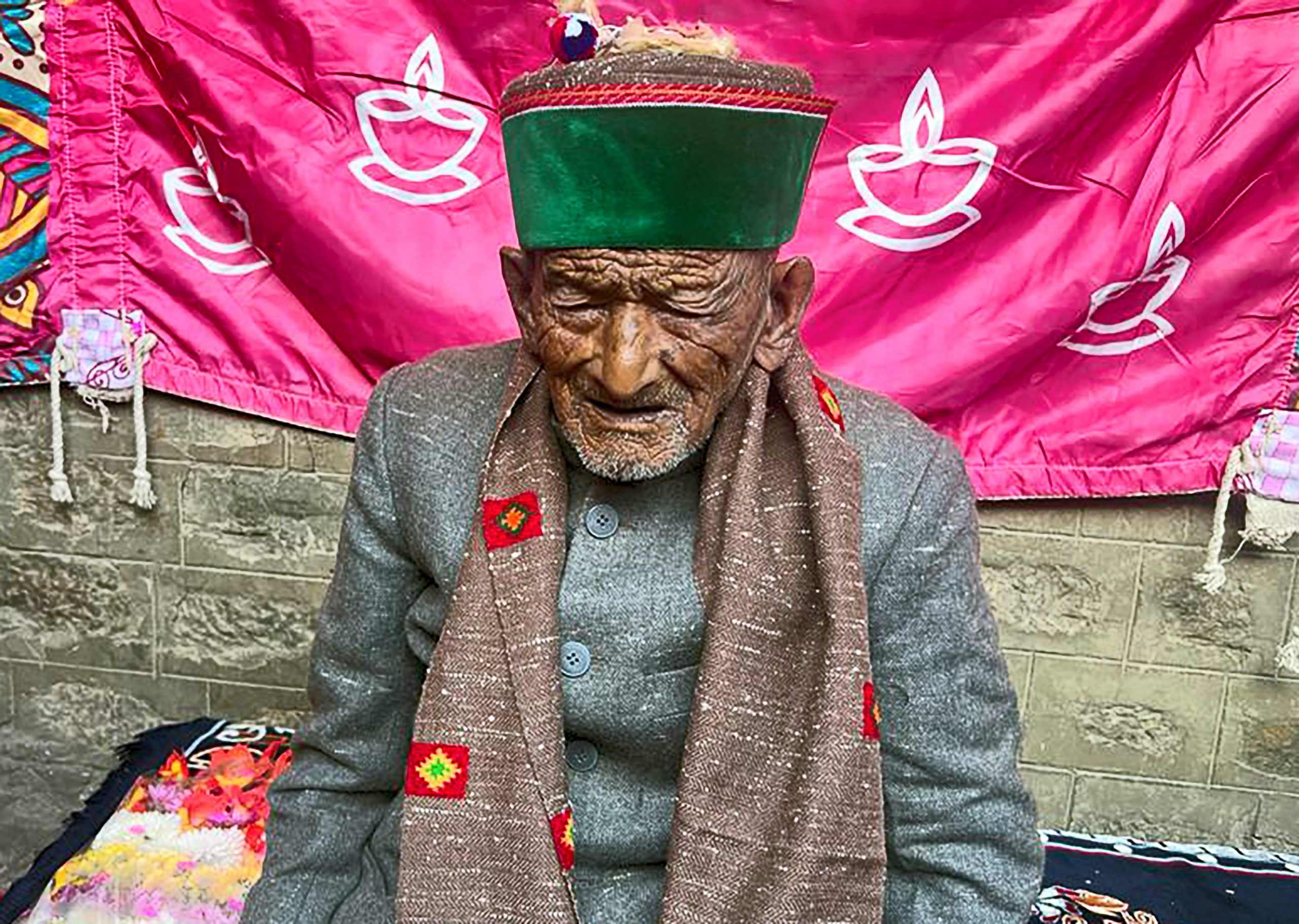 Shyam Saran Negi, India’s first voter, dies in Himachal Pradesh
