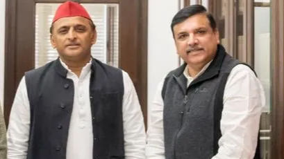 Akhilesh Yadavs meeting with AAPs Sanjay Singh triggers alliance murmurs