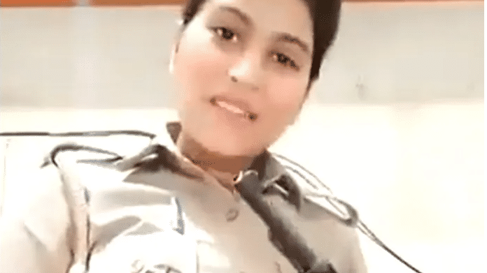 Watch | Agra constable flashes gun in uniform, lands herself in trouble