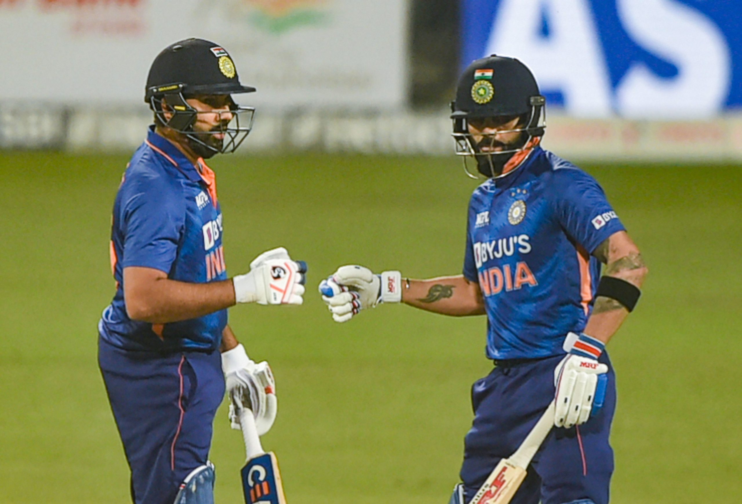 2nd T20I: Unchanged India opt to bowl, Sri Lanka make 2 changes