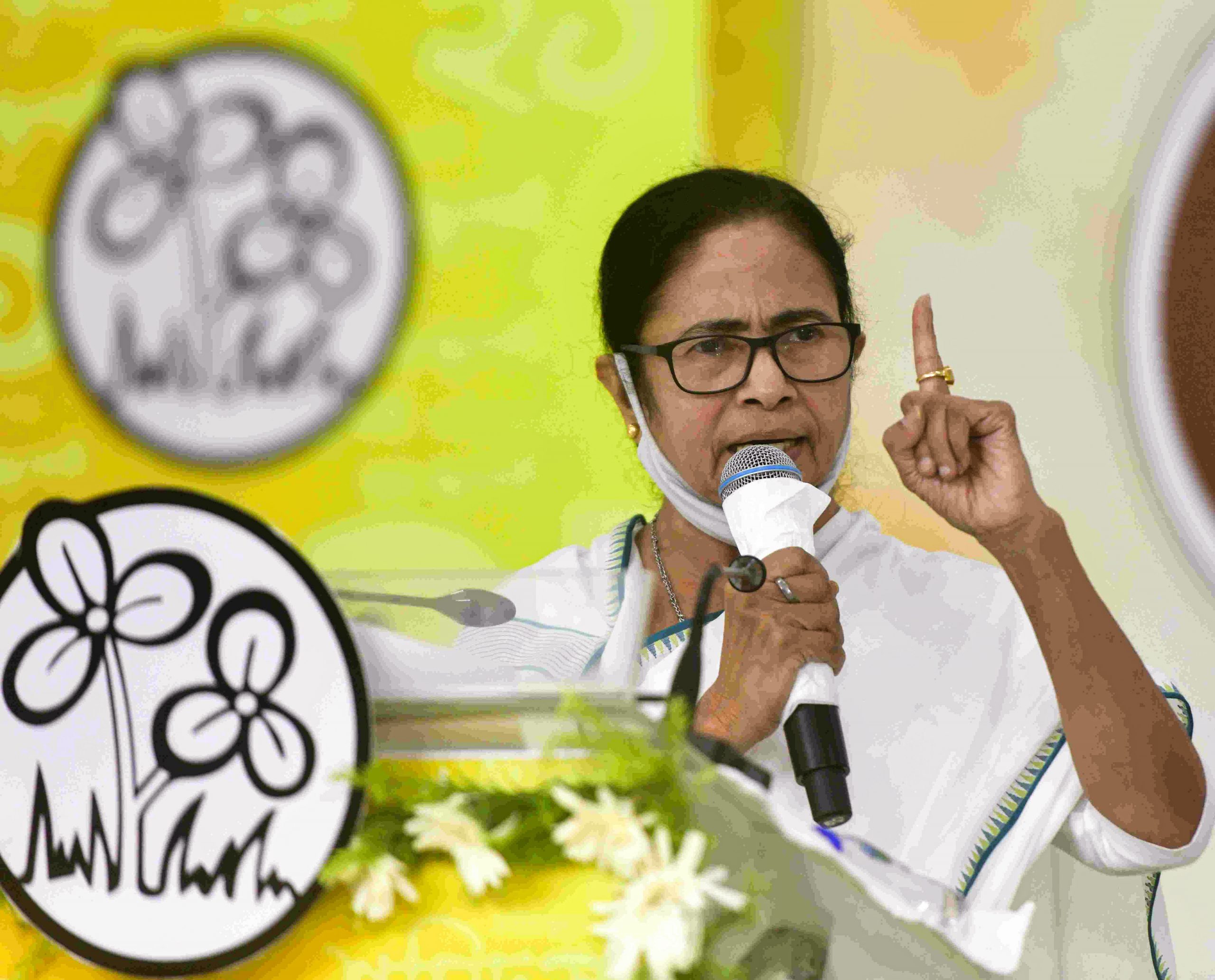 In PM Modi, Mamata Banerjee meet, a mention of COVID, renaming West Bengal