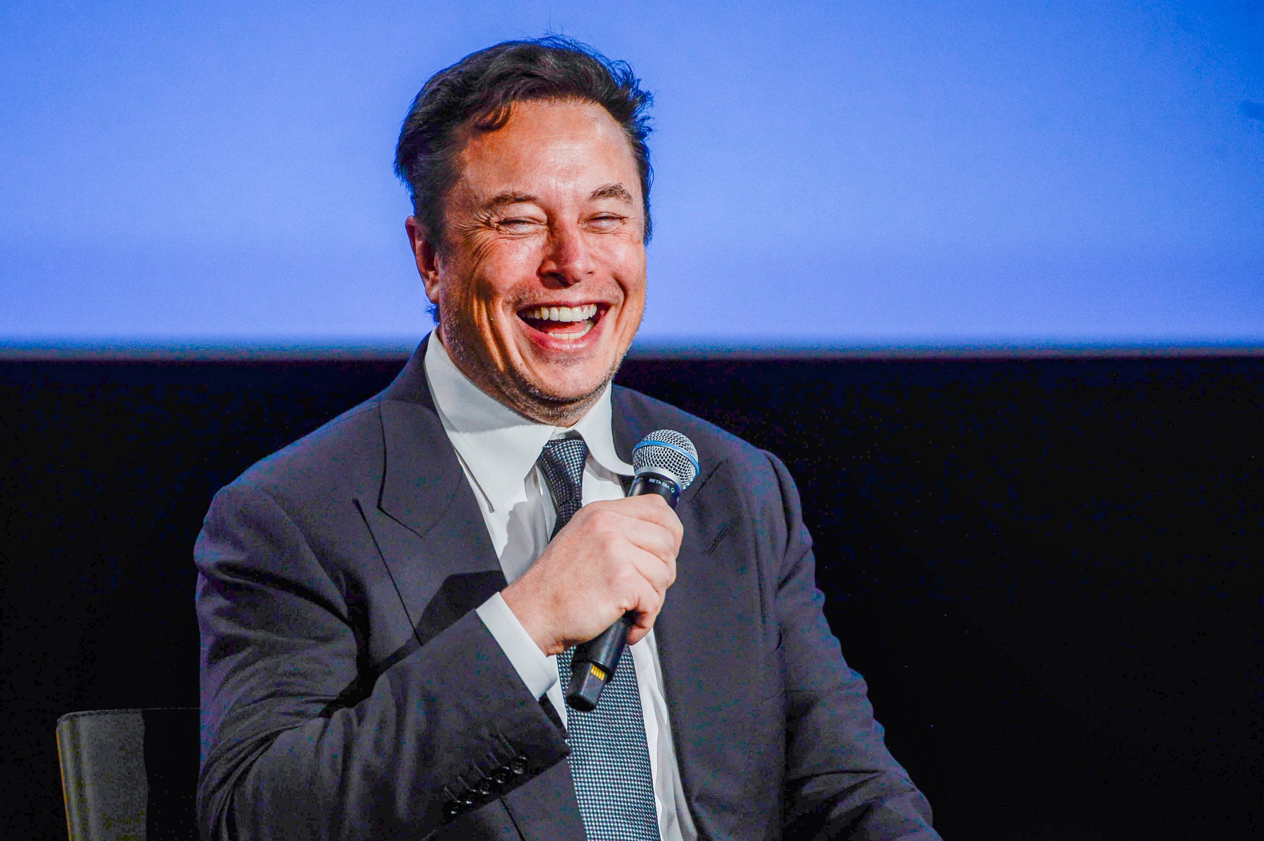 Elon Musk says media talk about Twitter ‘failing’ is driving its ‘massive growth’