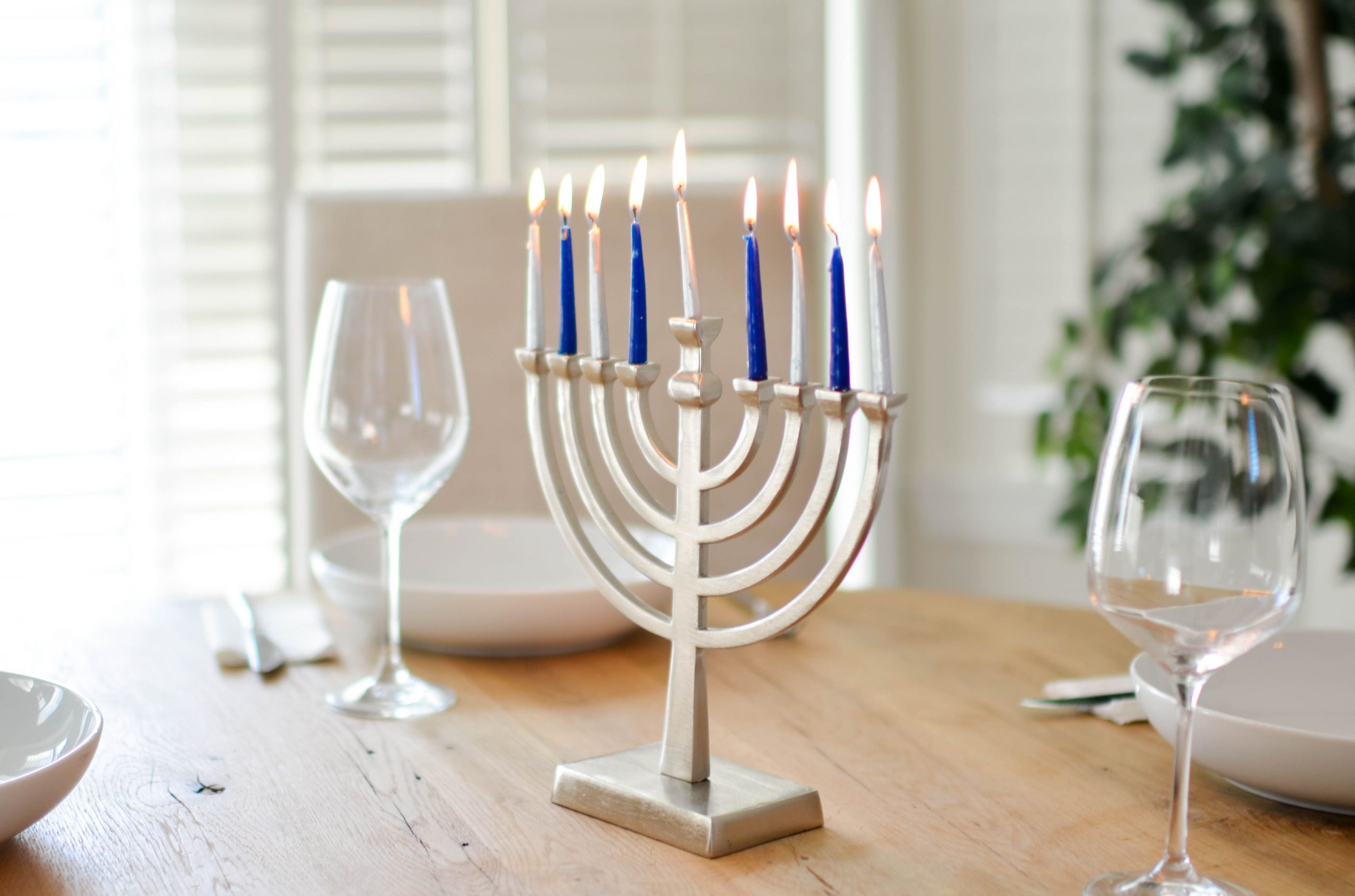 Why%20does%20Hanukkah%20begin%20on%20different%20days%20each%20year%3F%20