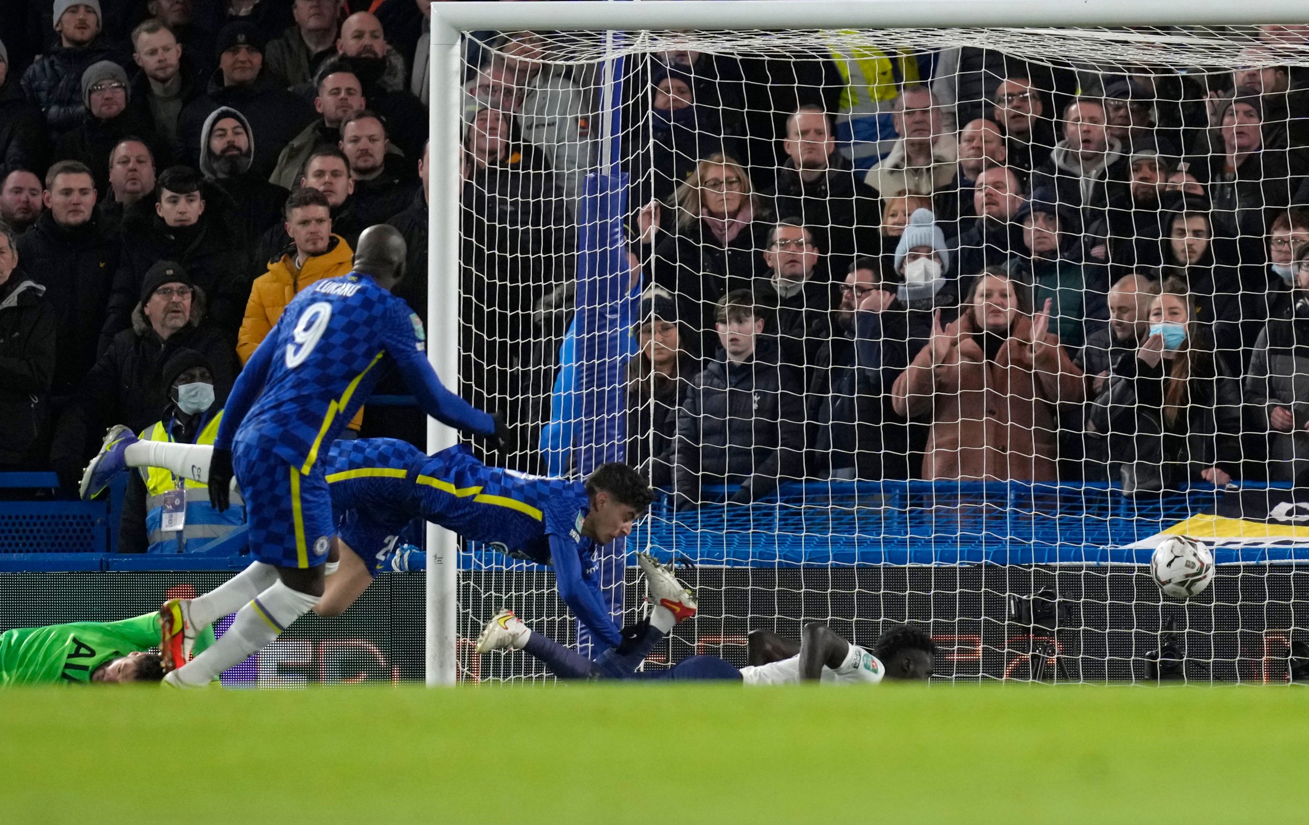 Chelsea gifted goals by Spurs to gain 2-0 cup semifinal lead