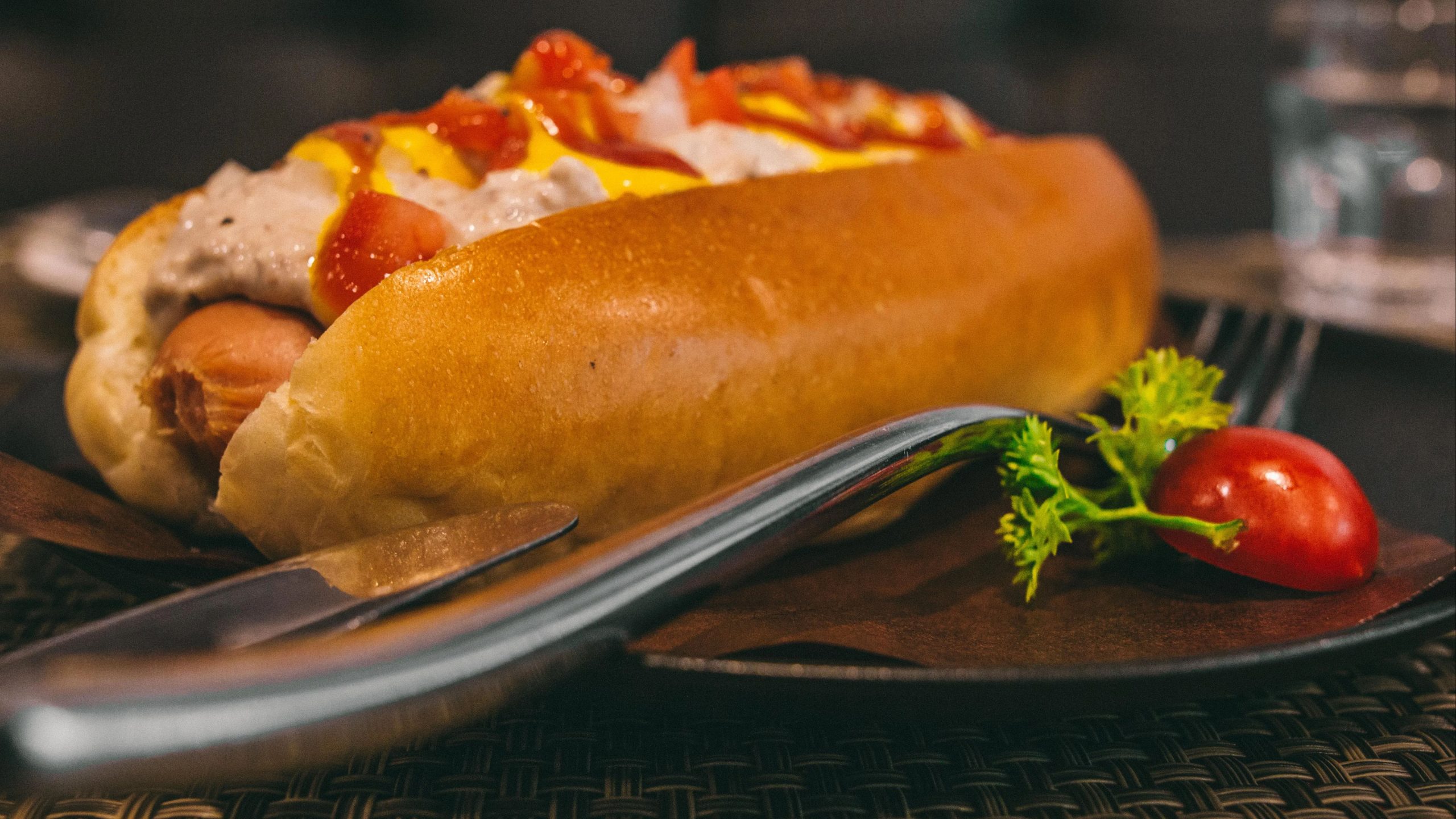 4 ways to cook a perfect hot dog