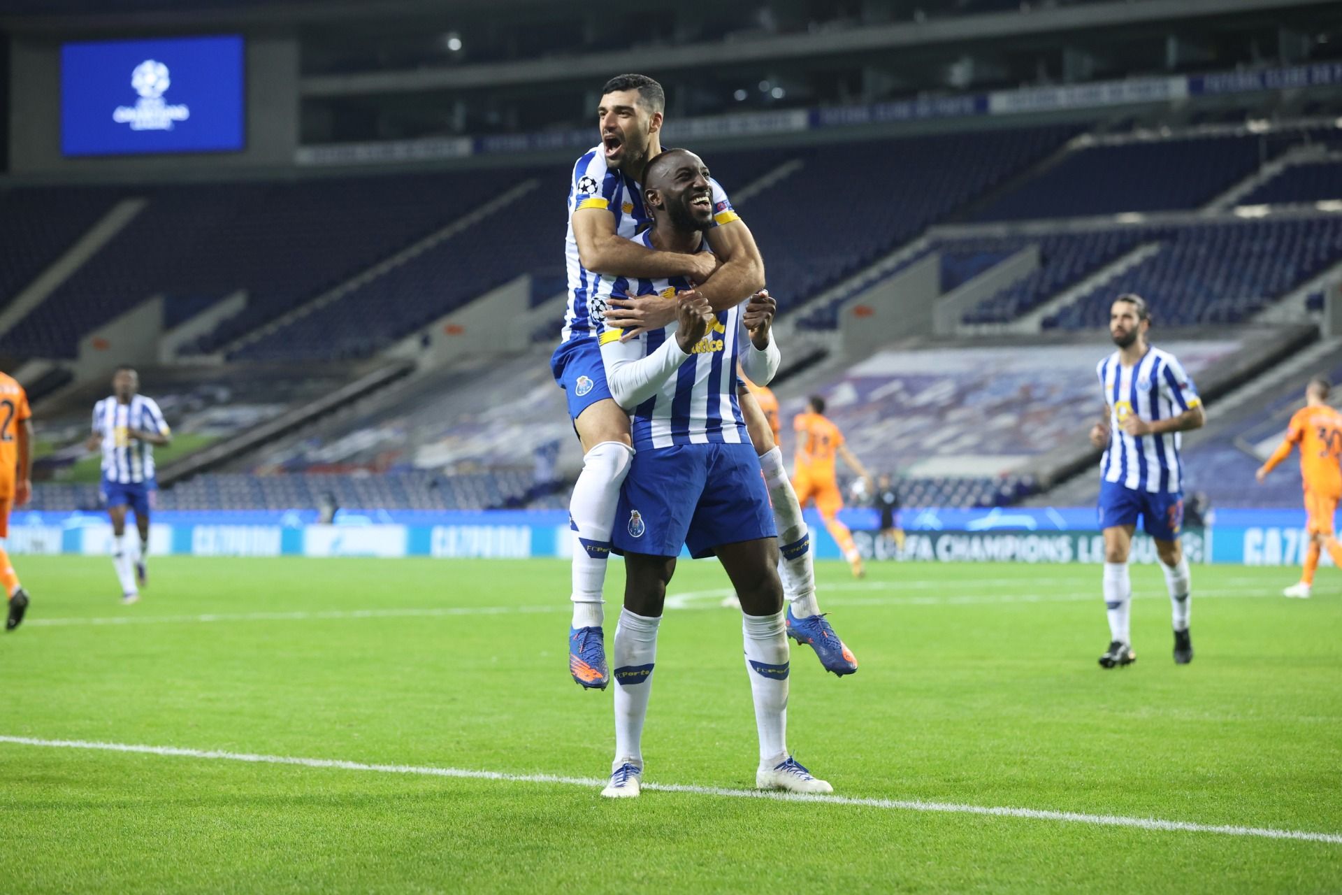 Porto draw first blood, Chiesa keeps Juventus’ hopes alive in UCL