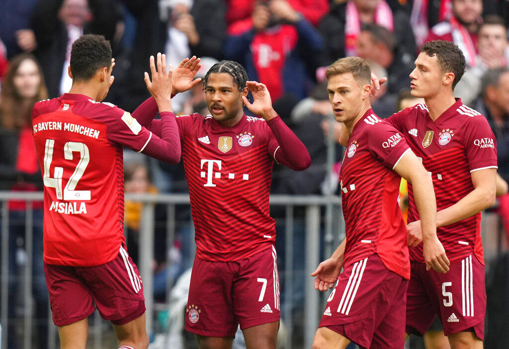 Bundesliga: Bayern Munich win without coach, Dortmund without Erling Haaland