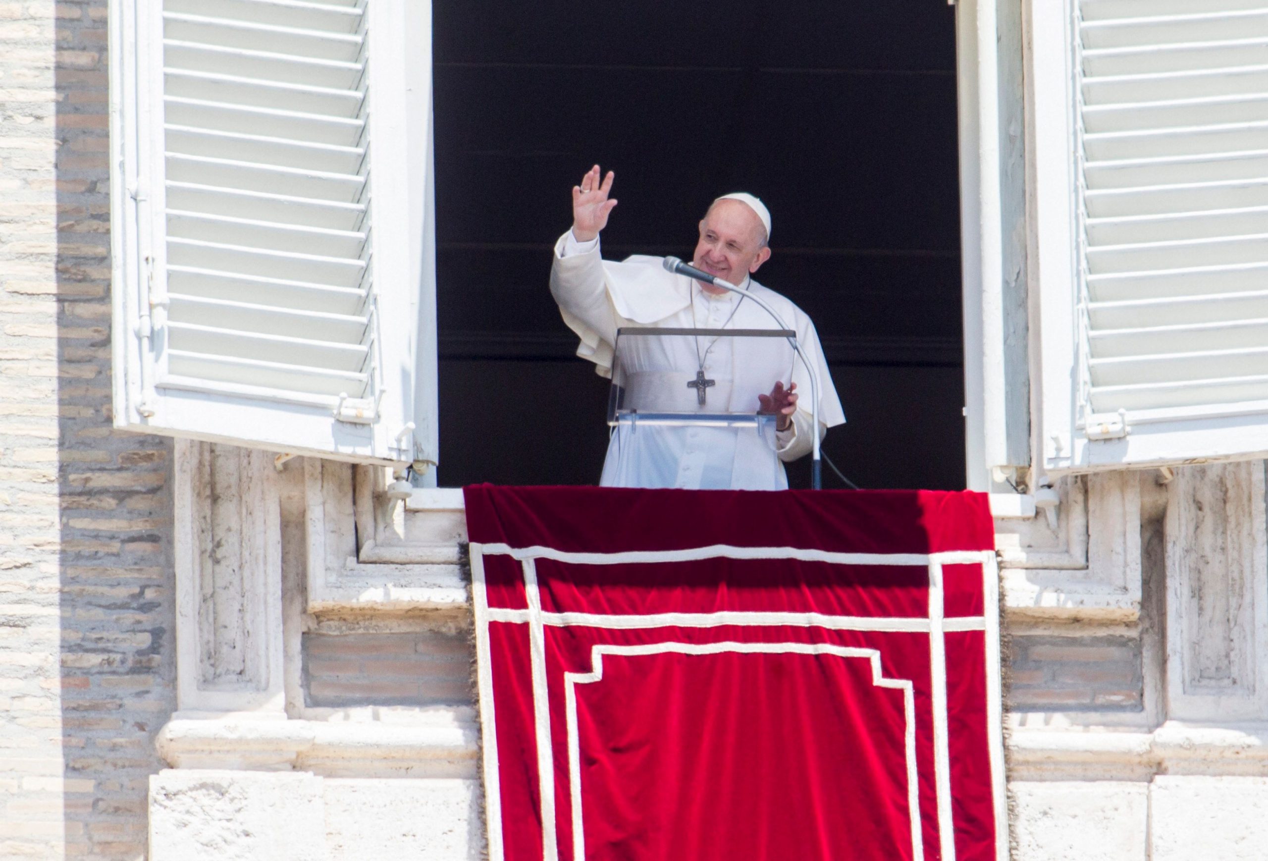 Pope Francis had breakfast, read newspaper, got up to walk after surgery