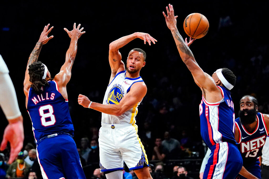 Stephen Curry scores 37 as Golden State Warriors beat Brooklyn Nets