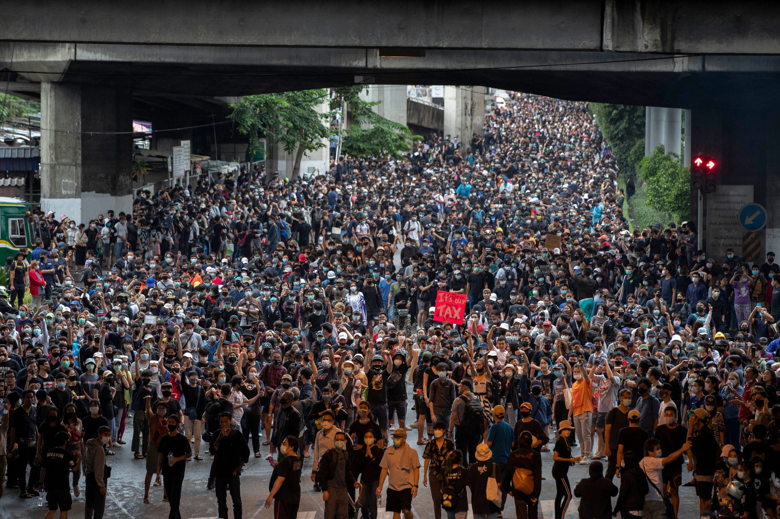 Tens of thousands of Thais protest in defiance of ban
