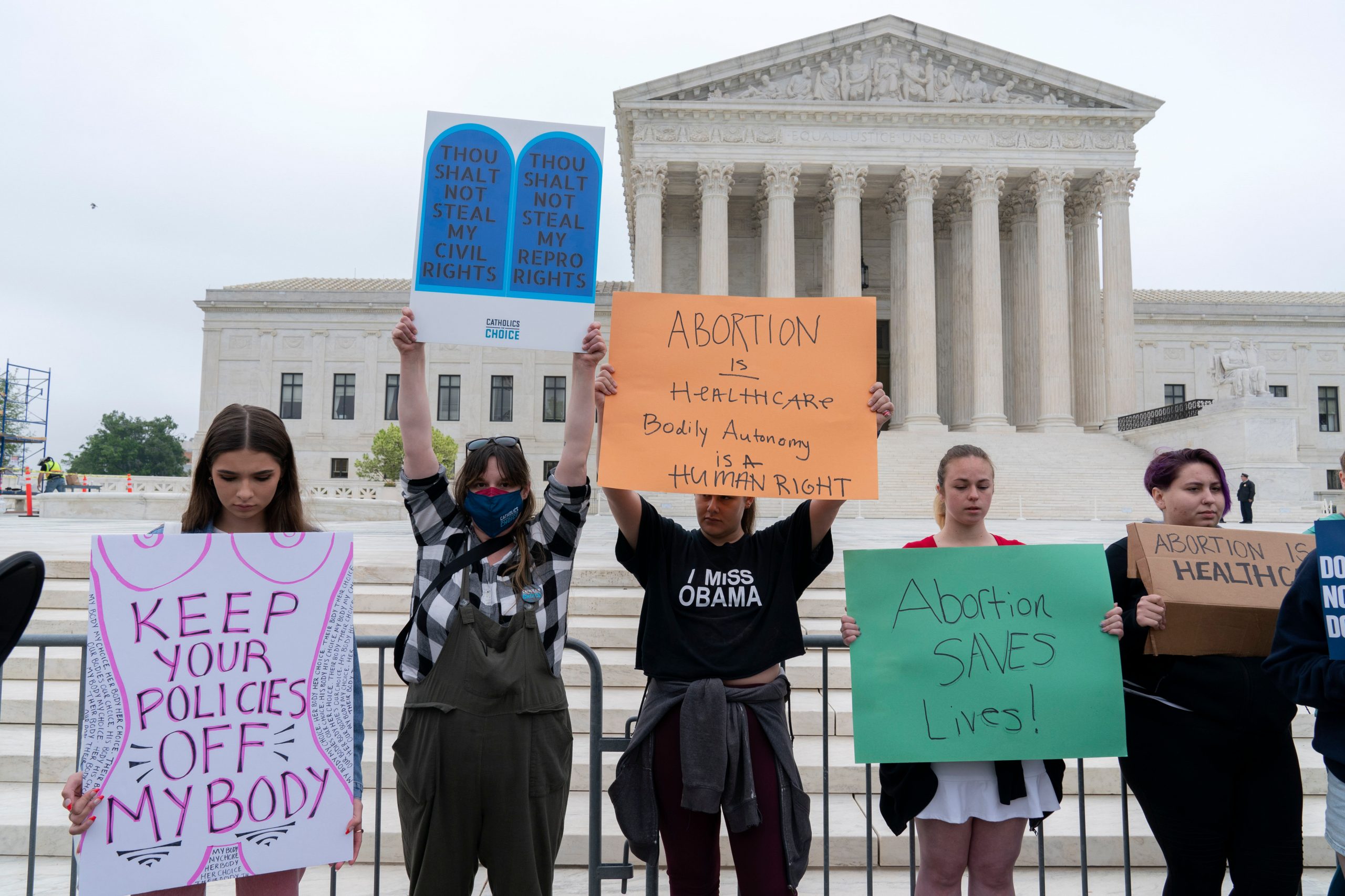 Roe v Wade: Is the SCOTUS document leak illegal?