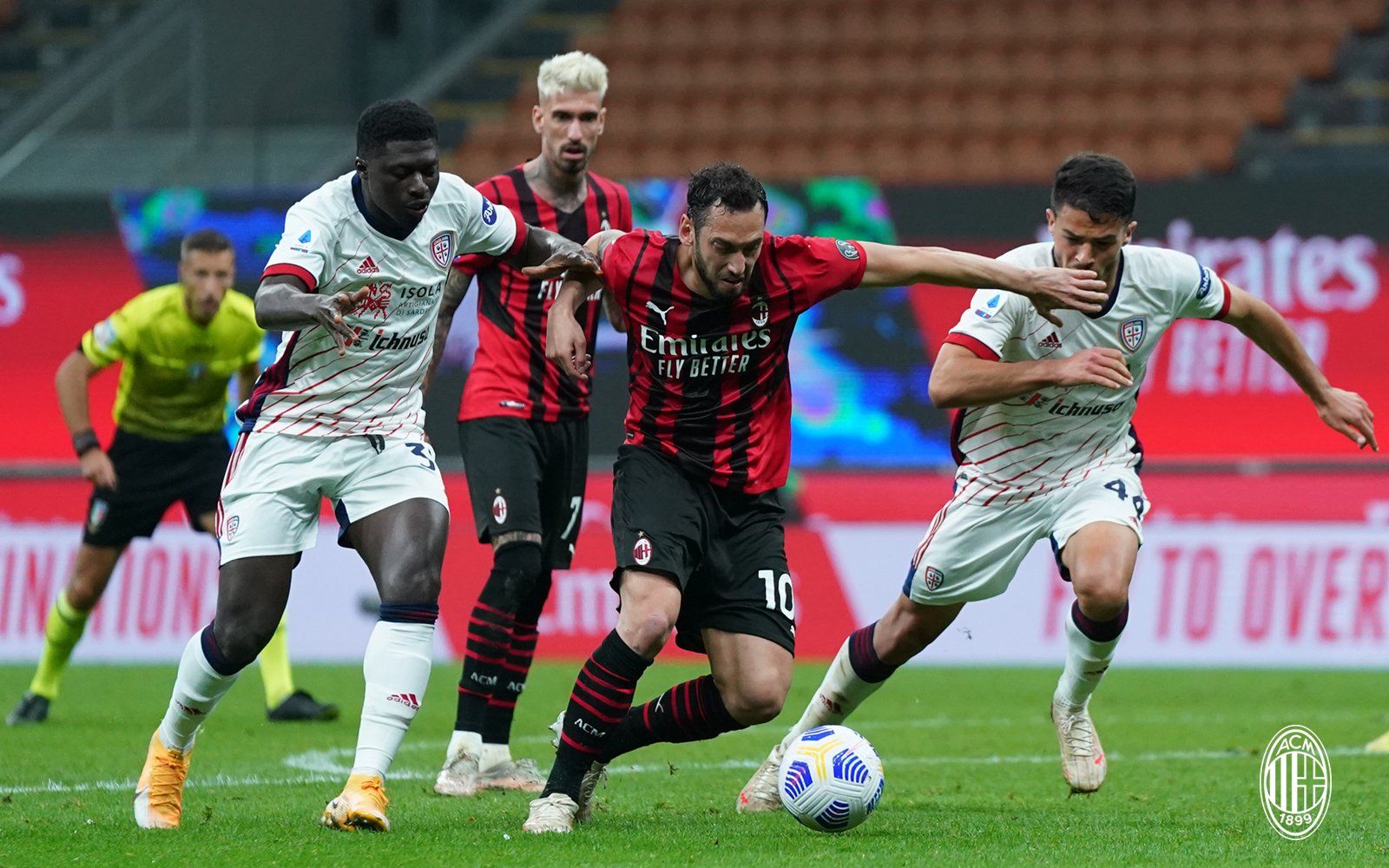 AC Milan held for draw by Cagliari, Champions League berth in doubt