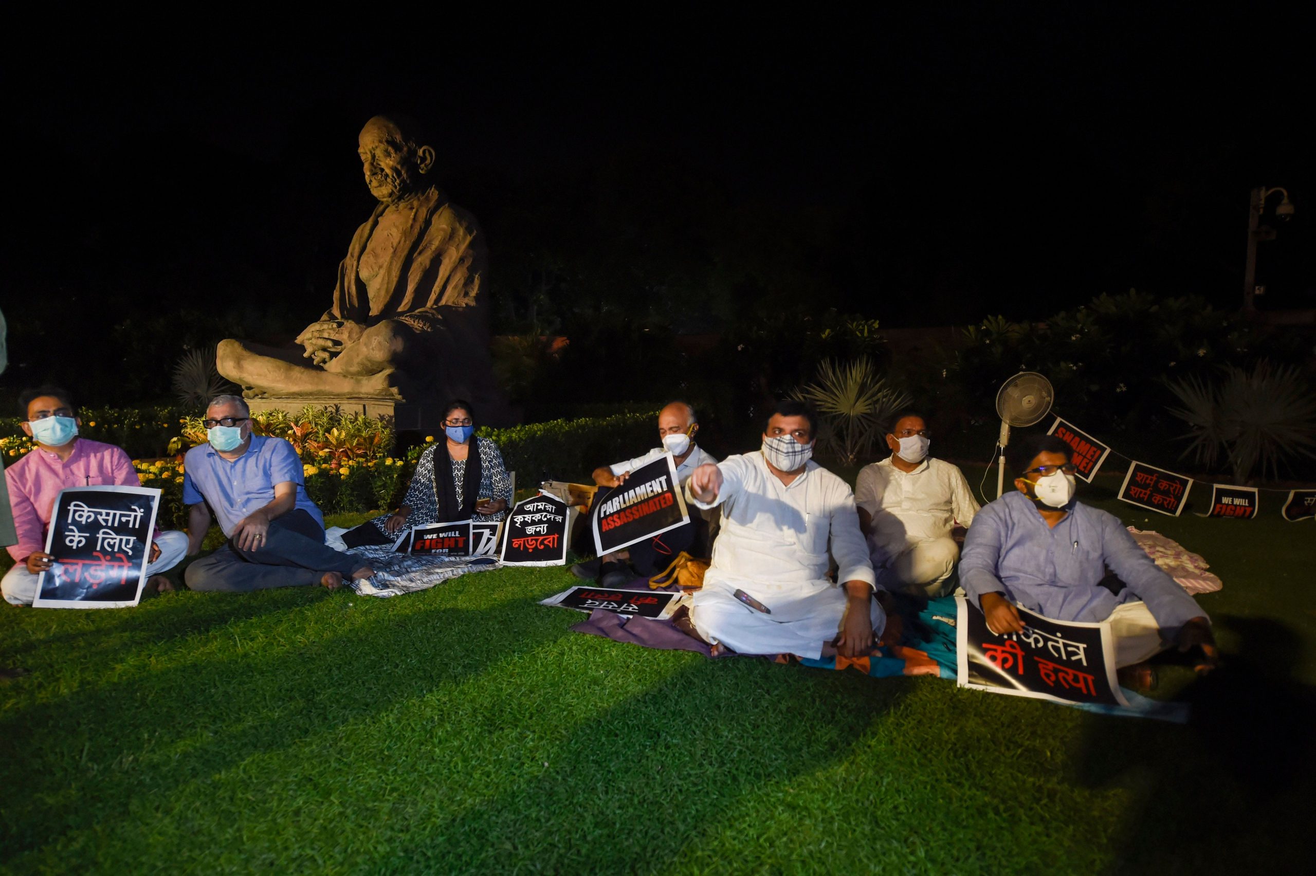 Suspended over farm Bills, 8 lawmakers spend night on Parliament lawns