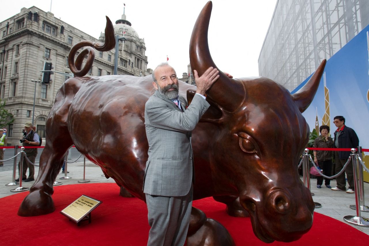 Know all about Arturo Di Modica, creator of Charging Bull sculpture