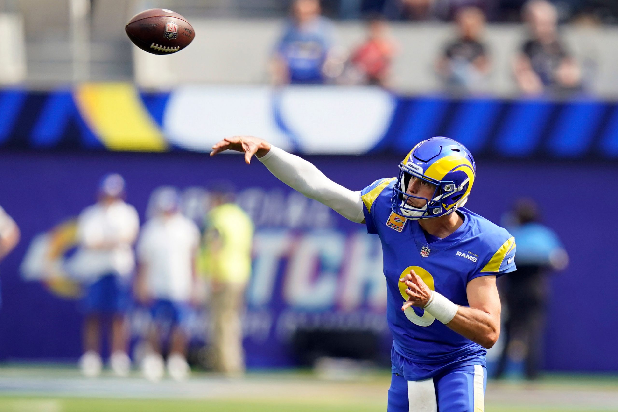 NFL: Matthew Stafford stars with 4 TDs as Los Angeles Rams rout New York Giants