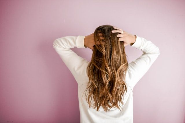 Dandruff vs dry scalp: Heres how to tell the difference