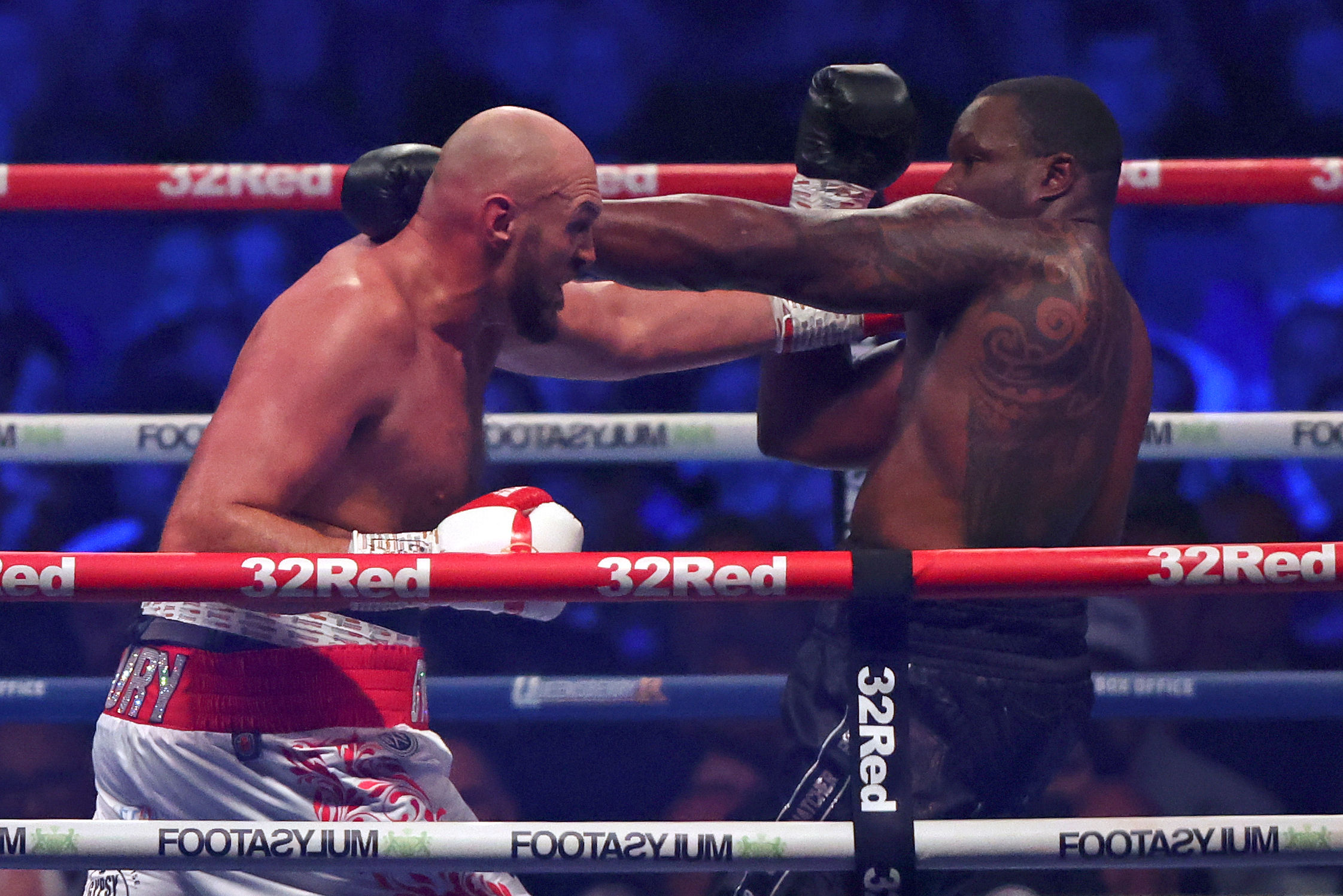 Tyson Fury retains WBC title, knocks Dillian Whyte in round six stoppage