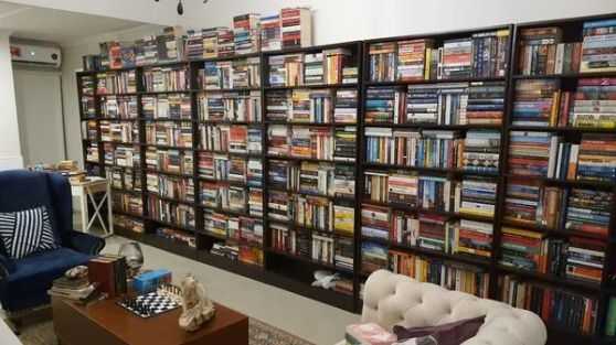 What%27s%20on%20the%20shelf%3F%20Pak%20author%27s%20home%20library%20is%20a%20delight%20for%20booklovers%0A