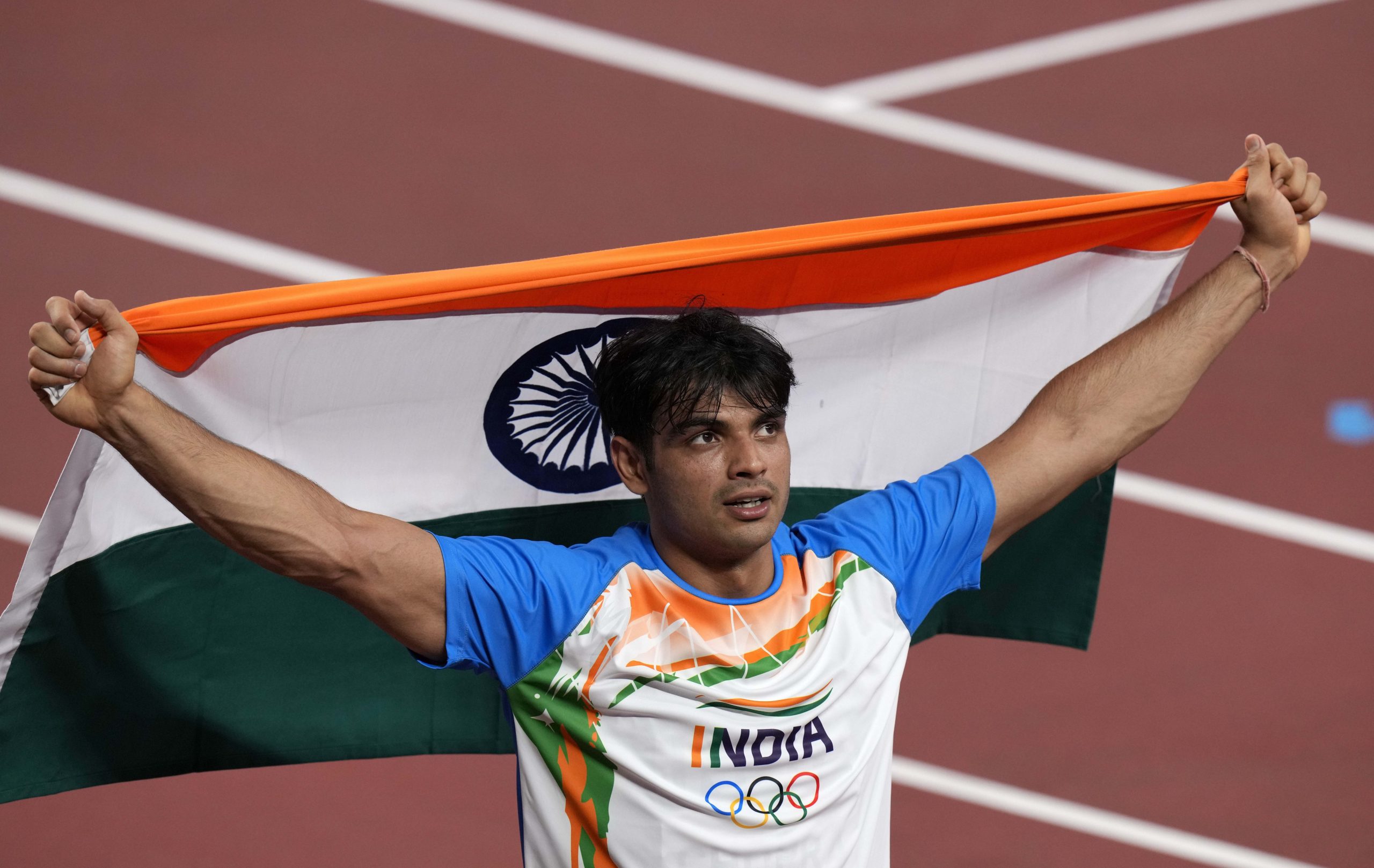 Watch: Neeraj Chopra reverently folds Indian flag after victory lap