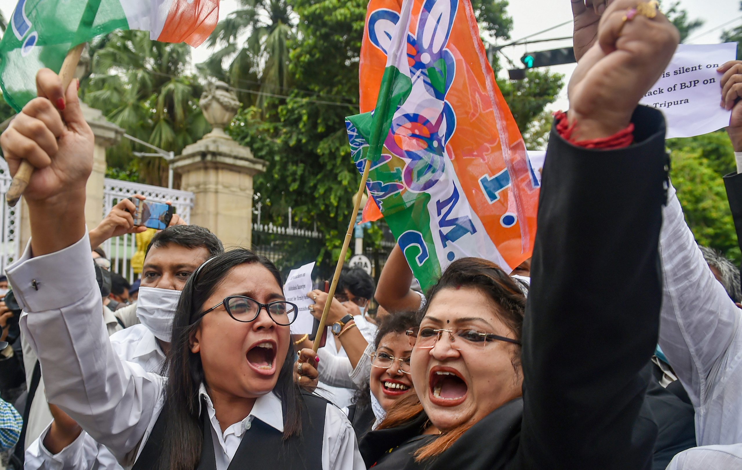 Calcutta High Court orders CBI probe into Bengal post-poll violence