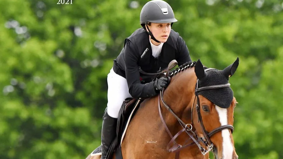 Actor Kaley Cuoco offers to buy horse punched by coach at Tokyo Olympics