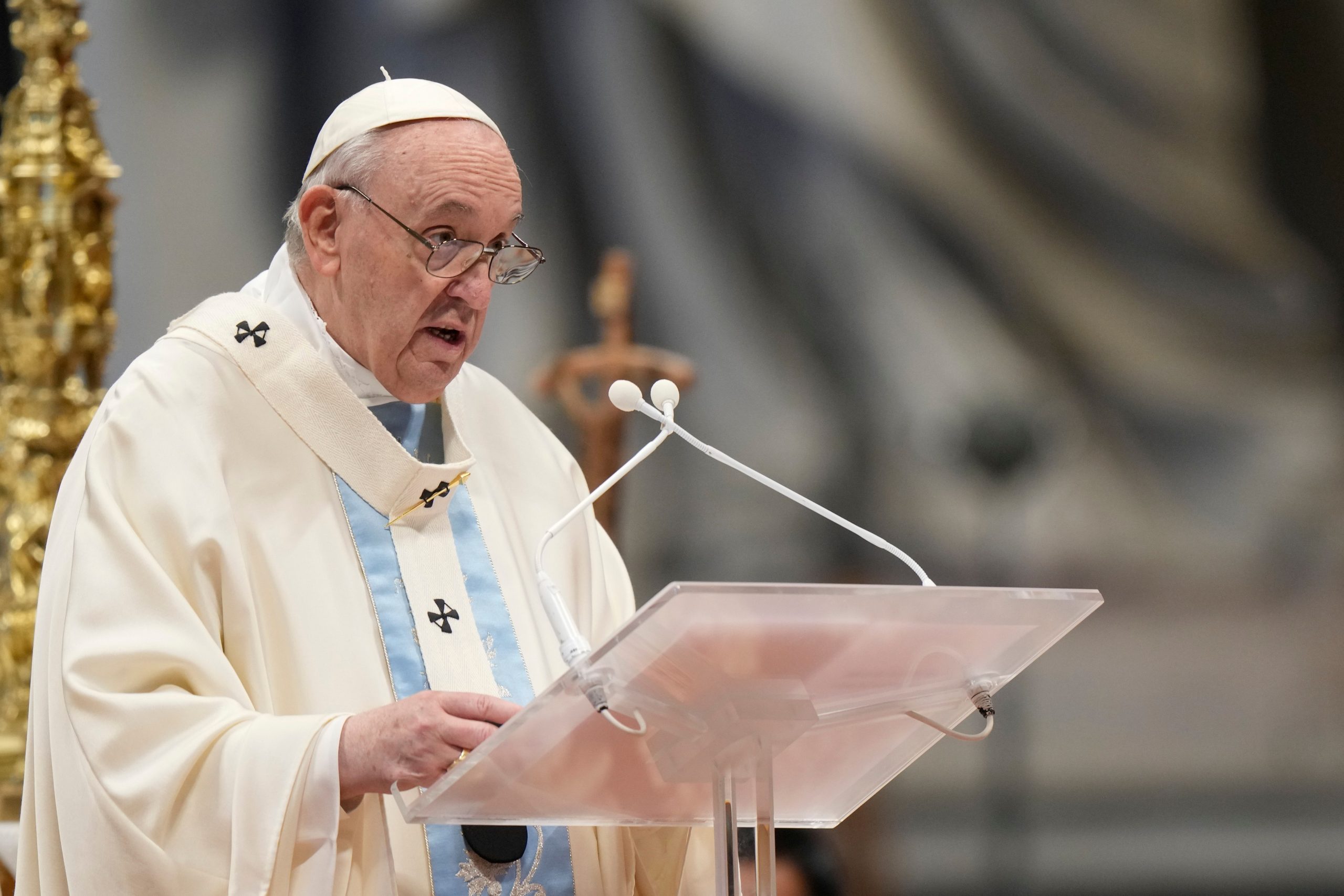 Pope Francis calls for an end to war ‘before it erases man from history’