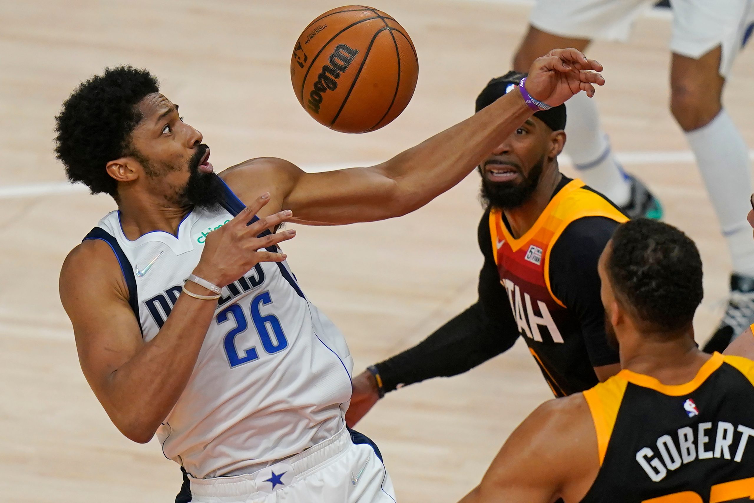 NBA: Jalen Brunson, Dallas Mavericks beat Utah Jazz 126-118 to take 2-1 series lead