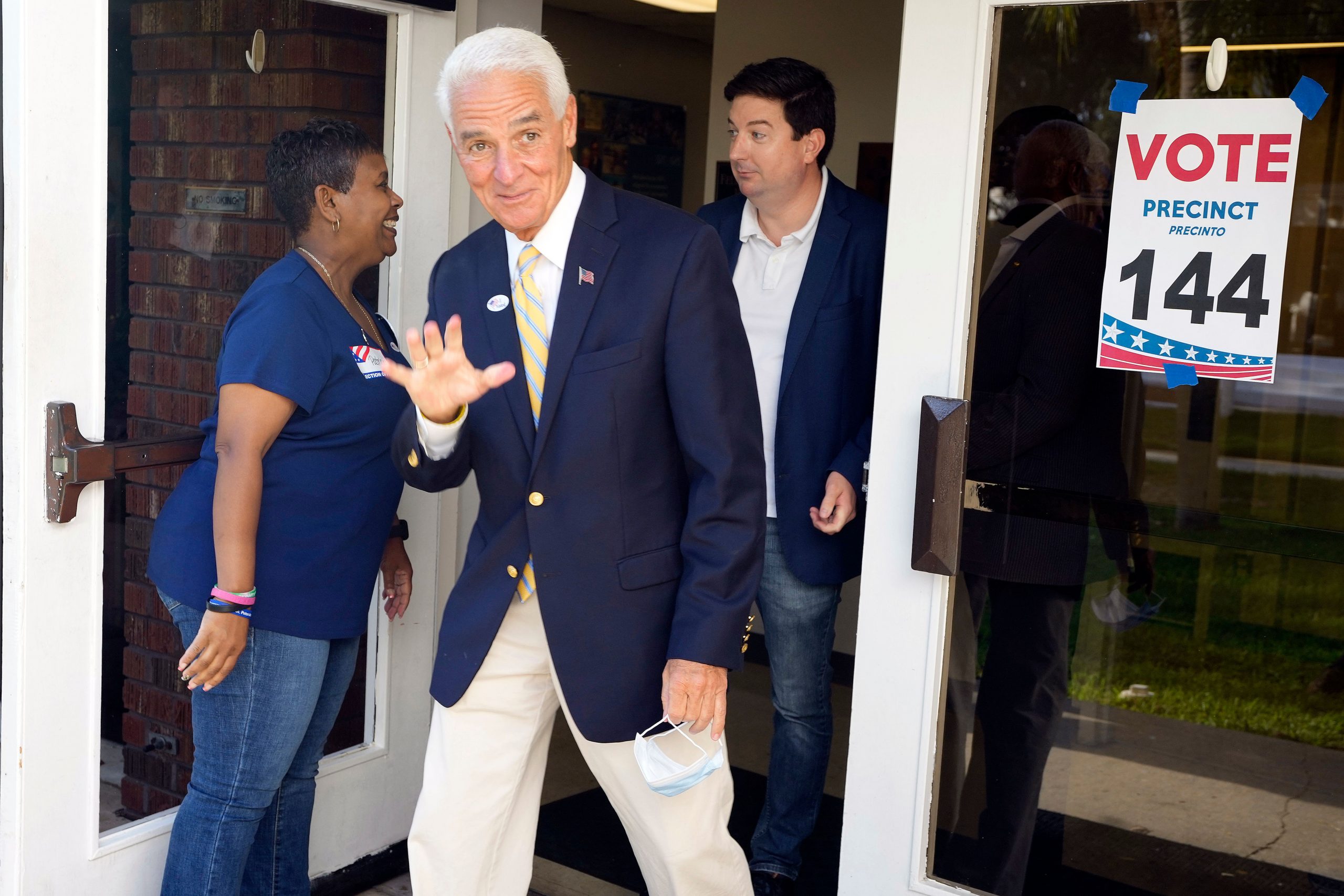 US primaries: Ron DeSantis to face Charlie Crist in Florida governor elections