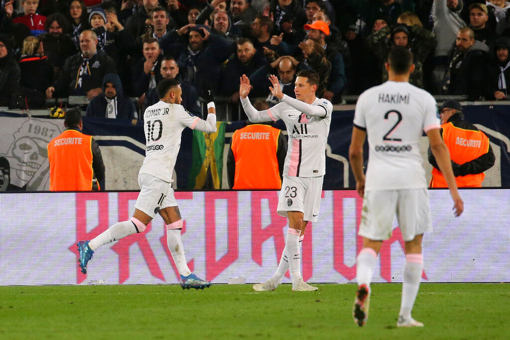 Ligue 1: PSG avoid Bordeaux scare as Neymar nets two