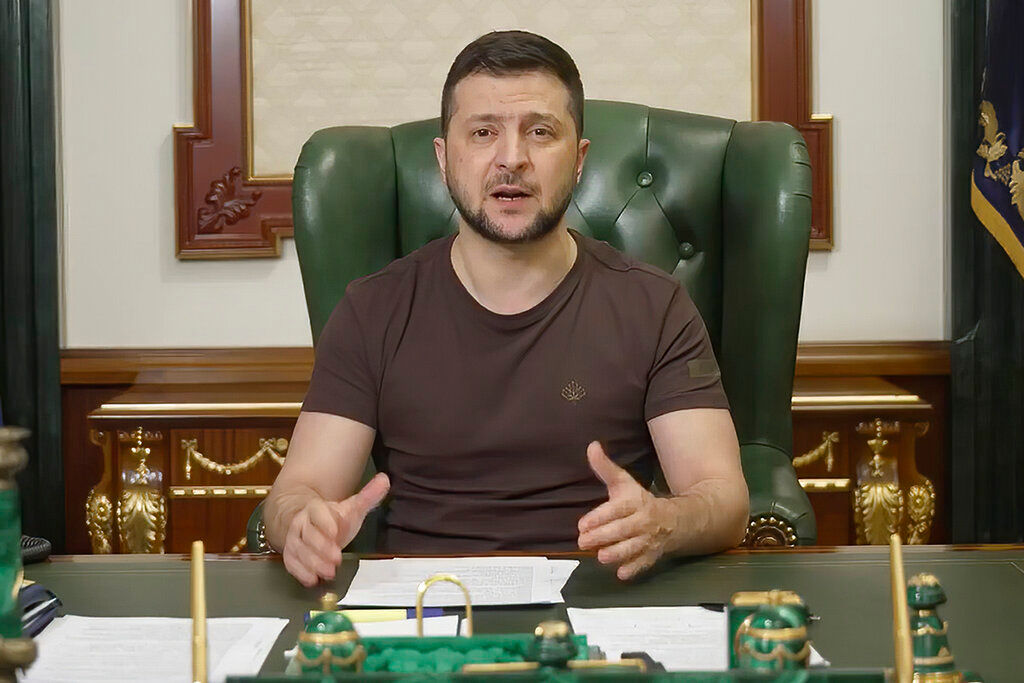Russia should withdraw to pre-invasion position for deal: Ukraine’s Volodymr Zelensky