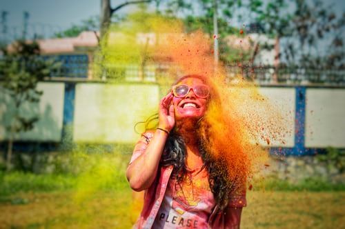 Holi 2022: Tips to protect your eyes from ‘gulaal’