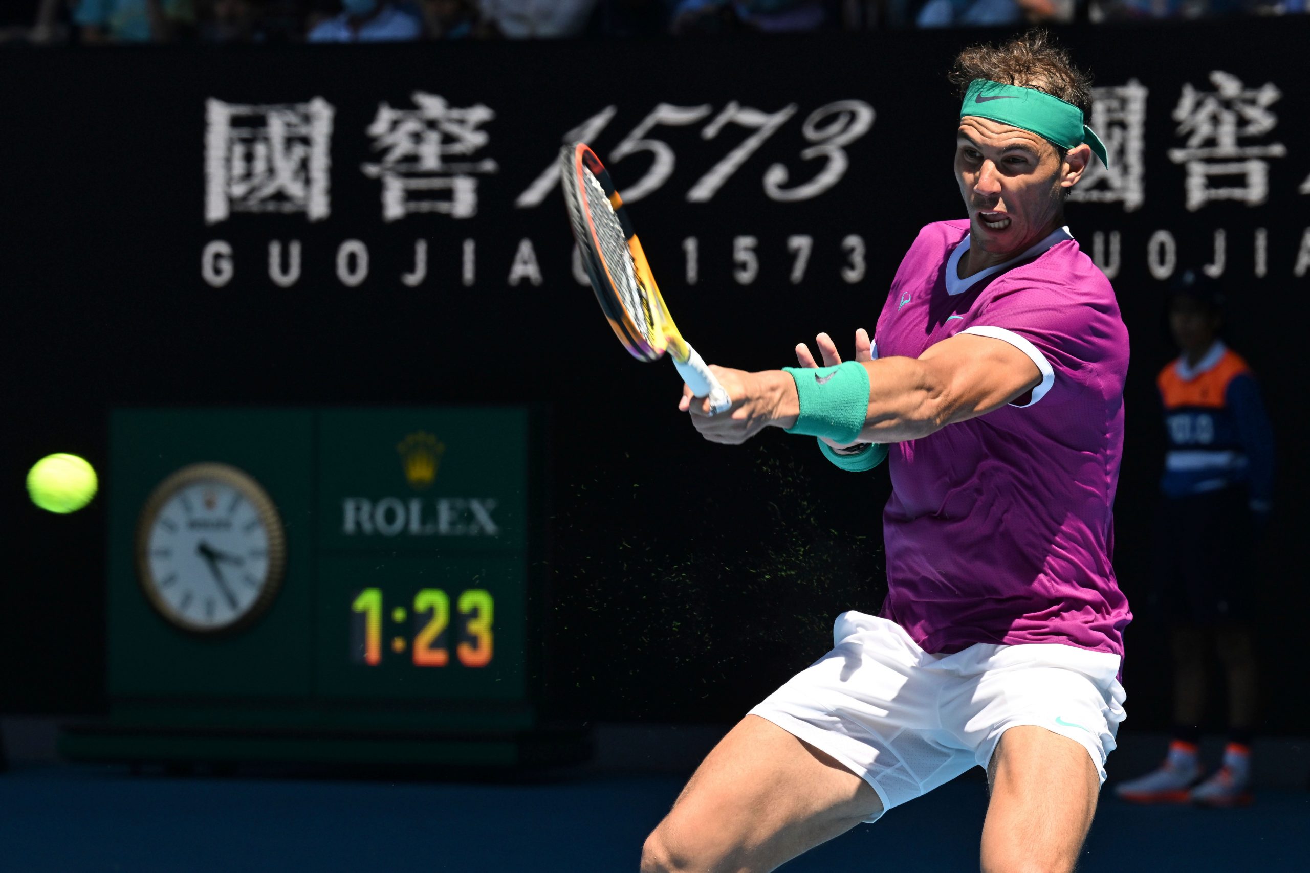 Australian Open Final: Rafael Nadal is sweating against Daniil Medvedev